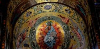 Готический стиль храма