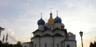 Отпевание и погребение священников и архиереев в Пасху
