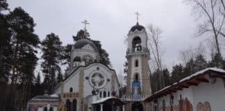 Полунощница, утреня, часы, литургия и вечерня