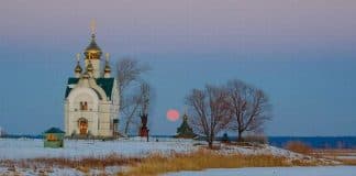 Освящение храма архиереем