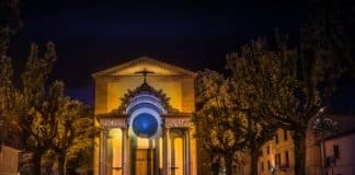 Принадлежности архиерейской службы