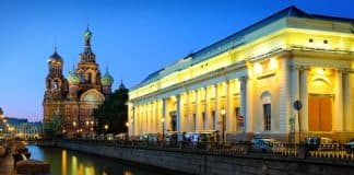 Литургия по чину святых Иоанна Златоуста и Василия Великого Совершение таинства