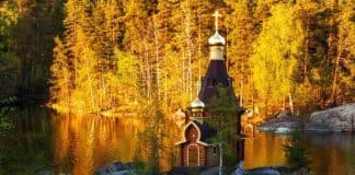 Служение в понедельник и вторник с полиелеем святому