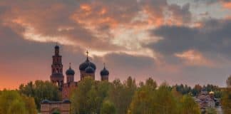 Богослужение в период пения триоди цветной