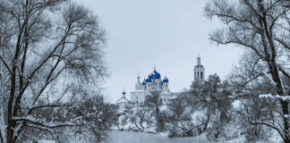 О поклонении мощам святых